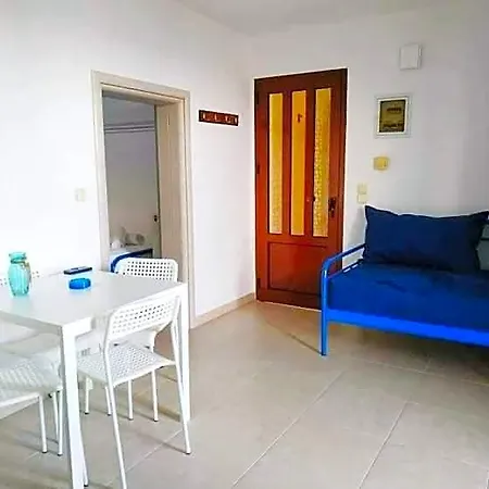 فندق Avra Kimi